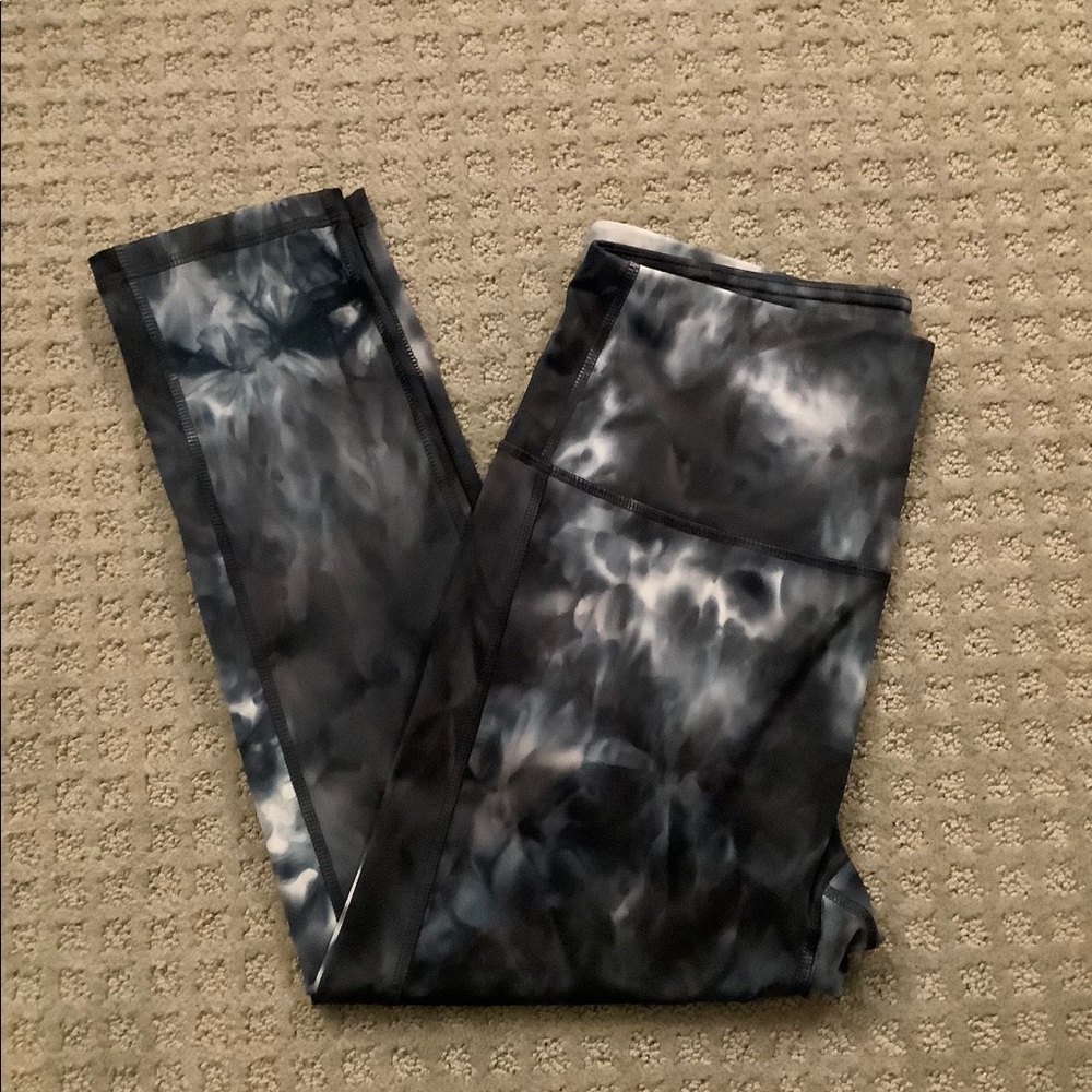 Marble workout leggings
